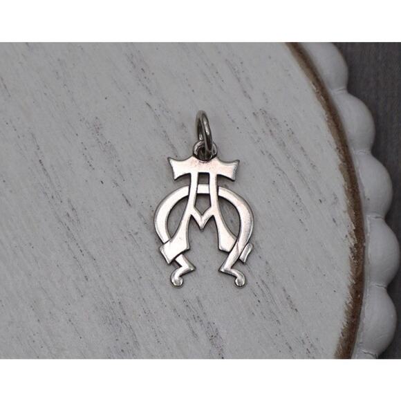 Retired James Avery 925 Alpha Omega Charm 1.14G / 0.8in - Picture 1 of 4
